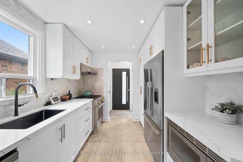 Photo 10 at 69 Squires Avenue, Parkview, Toronto