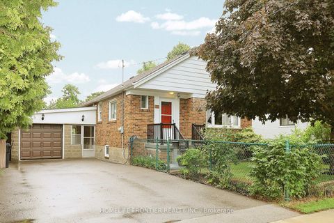 Photo 0 at 32 Coules Court, Alderwood, Toronto