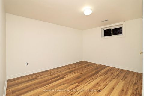 Photo 15 at 32 Coules Court, Alderwood, Toronto