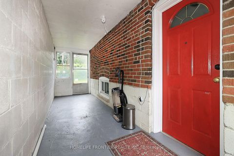 Photo 18 at 32 Coules Court, Alderwood, Toronto