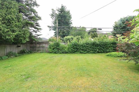 Photo 22 at 32 Coules Court, Alderwood, Toronto