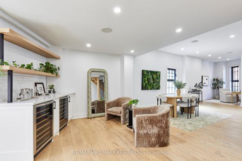 Photo 12 at 49 Sumach Street, Moss Park, Toronto