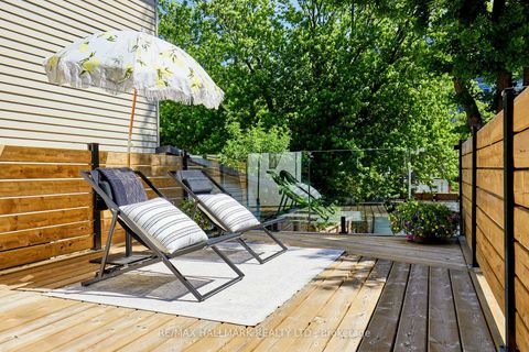Photo 33 at 49 Sumach Street, Moss Park, Toronto