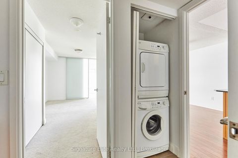 Photo 24 at 3209 - 2191 Yonge Street, Mount Pleasant West, Toronto