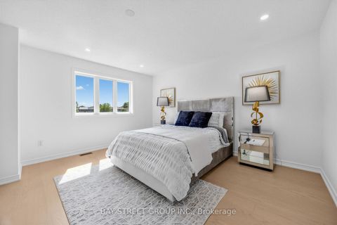 Photo 24 at 20 Alvin Curling Crescent, Milliken, Toronto