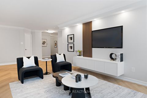 Photo 11 at 304 - 7 Townsgate Drive, Yorkhill, Vaughan