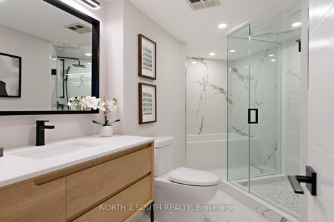 Photo 31 at 304 - 7 Townsgate Drive, Yorkhill, Vaughan