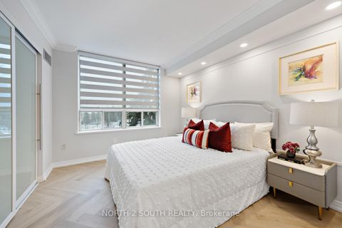 Photo 38 at 304 - 7 Townsgate Drive, Yorkhill, Vaughan