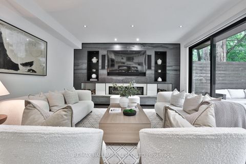 Photo 4 at 41 Invermay Avenue, Clanton Park, Toronto