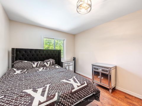 Photo 26 at 18 Thatcher Avenue, Cliffcrest, Toronto