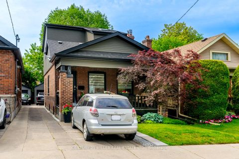 Photo 2 at 137 Springdale Boulevard, East York, Toronto
