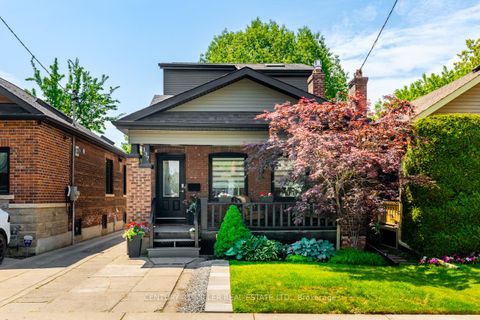 Photo 3 at 137 Springdale Boulevard, East York, Toronto