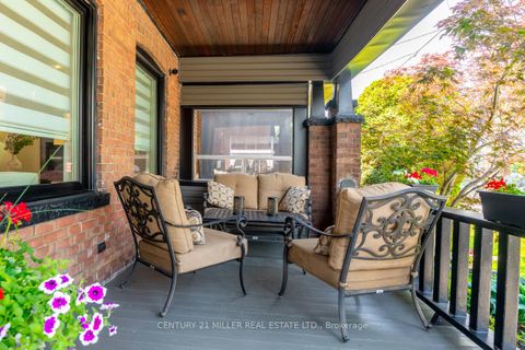 Photo 4 at 137 Springdale Boulevard, East York, Toronto