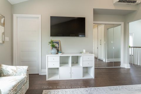 Photo 19 at 137 Springdale Boulevard, East York, Toronto