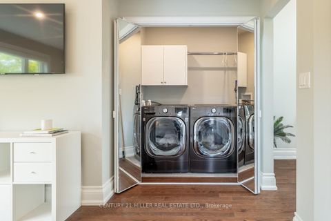 Photo 21 at 137 Springdale Boulevard, East York, Toronto