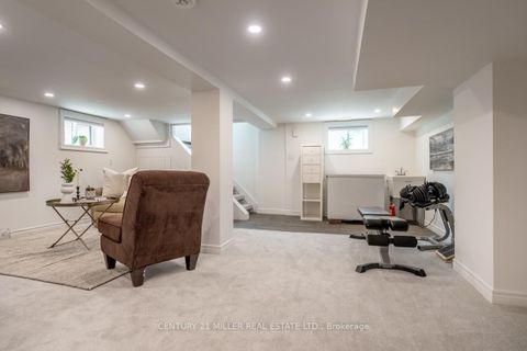 Photo 22 at 137 Springdale Boulevard, East York, Toronto