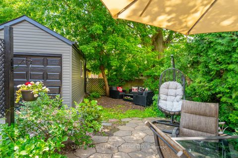 Photo 30 at 137 Springdale Boulevard, East York, Toronto