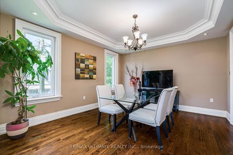 Photo 6 at 90 Howick Avenue, Pellam Park, Toronto