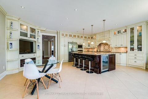 Photo 9 at 90 Howick Avenue, Pellam Park, Toronto