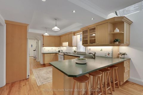 Photo 13 at 152 Hillhurst Boulevard, Lawrence Park South, Toronto