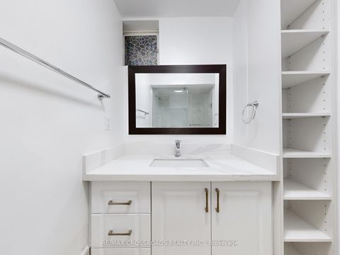 Photo 32 at 49 King Louis Crescent, L'Amoreaux, Toronto