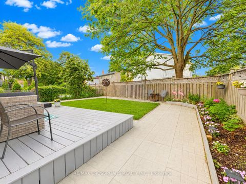 Photo 40 at 49 King Louis Crescent, L'Amoreaux, Toronto