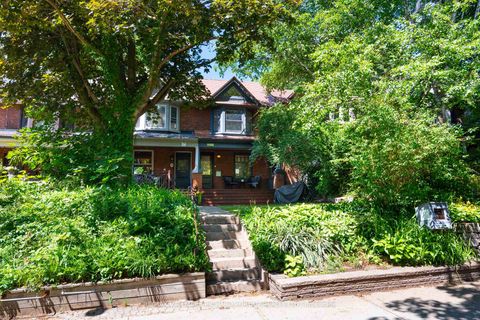 Photo 0 at 178 Wineva Avenue, The Beaches, Toronto