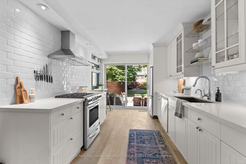 Photo 10 at 178 Wineva Avenue, The Beaches, Toronto