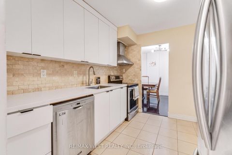 Photo 4 at 603 - 11 Neilson Drive, Markland Wood, Toronto