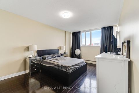 Photo 5 at 603 - 11 Neilson Drive, Markland Wood, Toronto