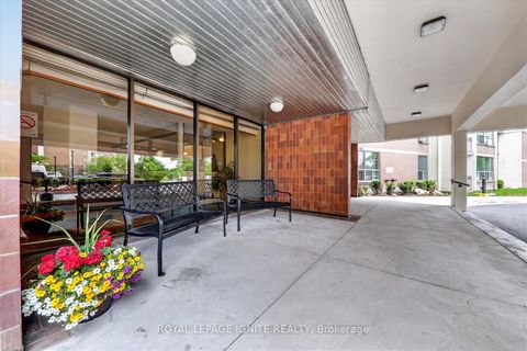 Photo 4 at 208 - 15 Vicora Link Way, Flemingdon Park, Toronto
