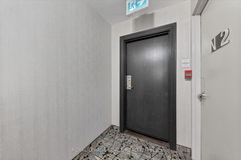 Photo 7 at 208 - 15 Vicora Link Way, Flemingdon Park, Toronto