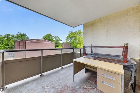 Photo 17 at 208 - 15 Vicora Link Way, Flemingdon Park, Toronto
