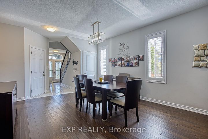 Photo 8 at 17 Narbonne Crescent, Stoney Creek Mountain, Hamilton