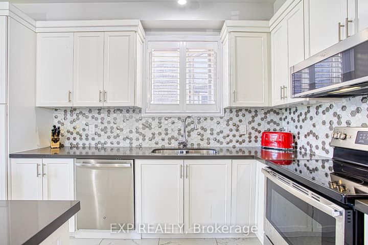 Photo 16 at 17 Narbonne Crescent, Stoney Creek Mountain, Hamilton