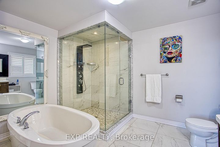 Photo 22 at 17 Narbonne Crescent, Stoney Creek Mountain, Hamilton