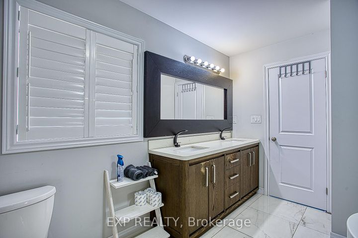 Photo 23 at 17 Narbonne Crescent, Stoney Creek Mountain, Hamilton