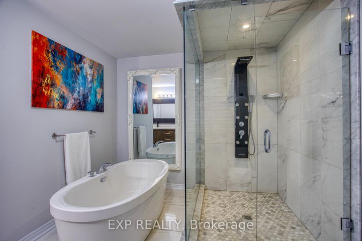 Photo 24 at 17 Narbonne Crescent, Stoney Creek Mountain, Hamilton