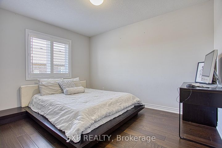 Photo 27 at 17 Narbonne Crescent, Stoney Creek Mountain, Hamilton