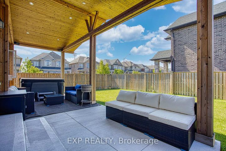 Photo 37 at 17 Narbonne Crescent, Stoney Creek Mountain, Hamilton