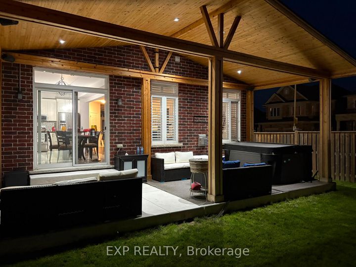 Photo 38 at 17 Narbonne Crescent, Stoney Creek Mountain, Hamilton