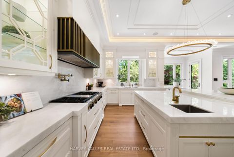 Photo 23 at 148 Munro Boulevard, Windfields, Toronto