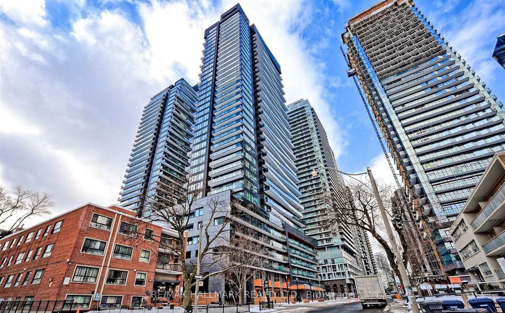 1810 - 127 Broadway Avenue, Mount Pleasant West, Toronto photo number 2