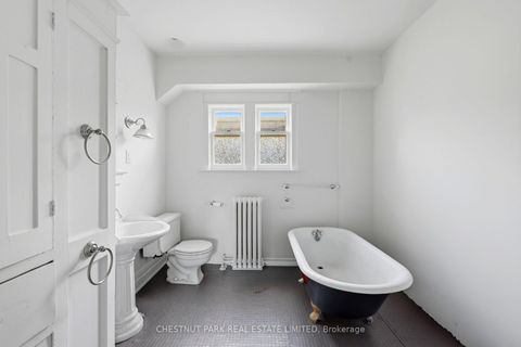 Photo 13 at 490 Summerhill Avenue, Moore Park, Toronto