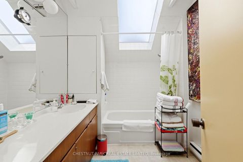 Photo 28 at 490 Summerhill Avenue, Moore Park, Toronto