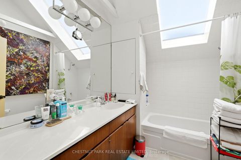 Photo 29 at 490 Summerhill Avenue, Moore Park, Toronto