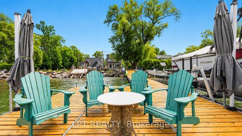 Photo 2 at 165 Lake Drive E, Historic Lakeshore Communities, Georgina