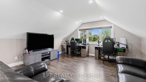 Photo 31 at 165 Lake Drive E, Historic Lakeshore Communities, Georgina