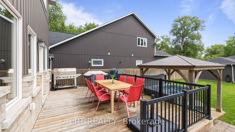 Photo 32 at 165 Lake Drive E, Historic Lakeshore Communities, Georgina