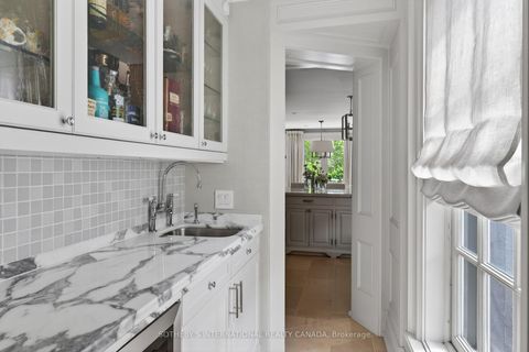 Photo 13 at 335 Cortleigh Boulevard, Nortown, Toronto